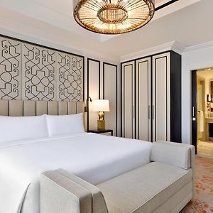 One-Bedroom King Suite